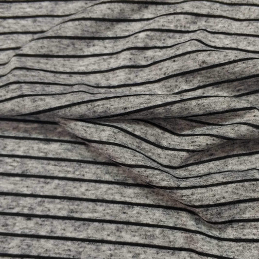 בד פשתן דק עם פסים