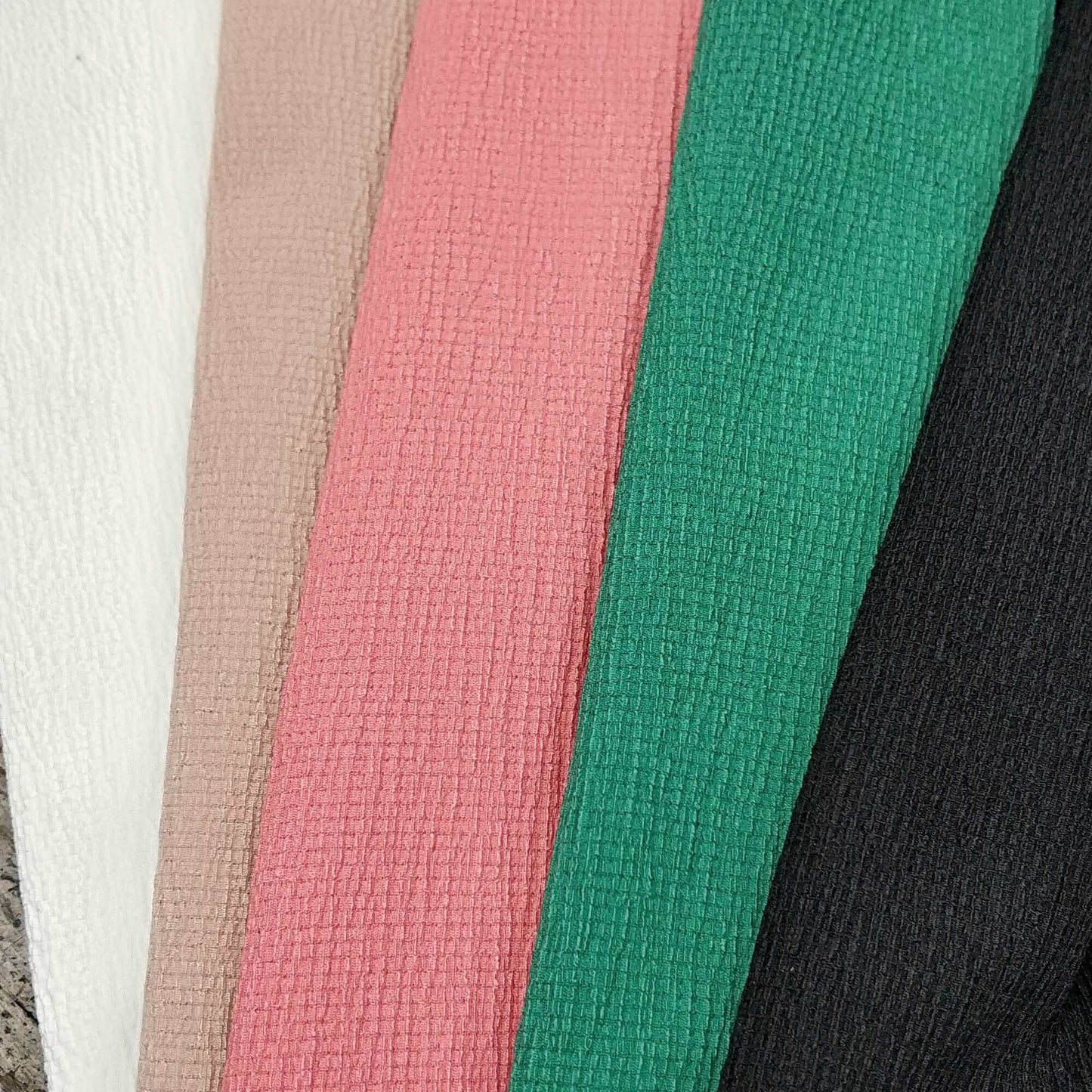 בד קרפ לייקרה