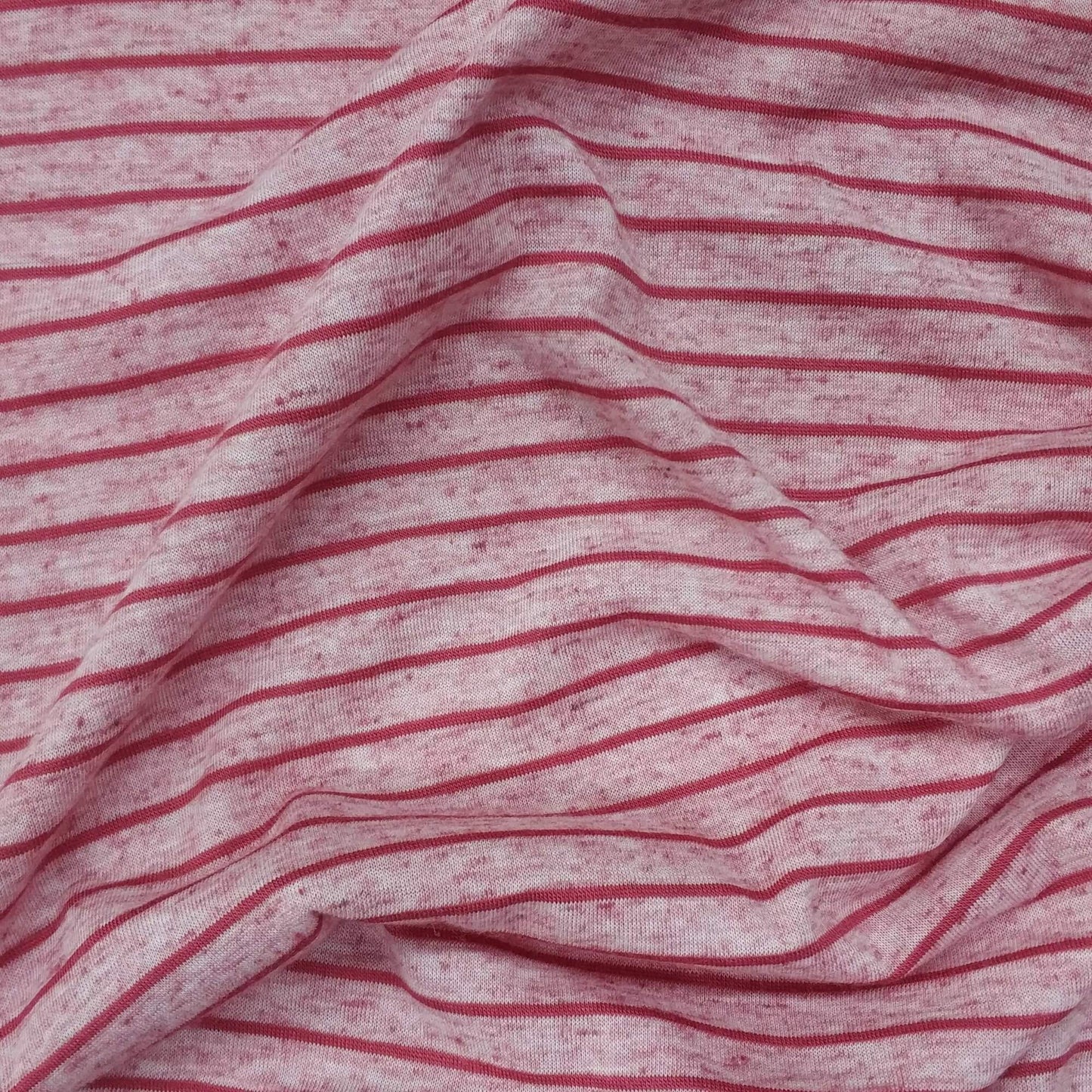 בד פשתן דק עם פסים