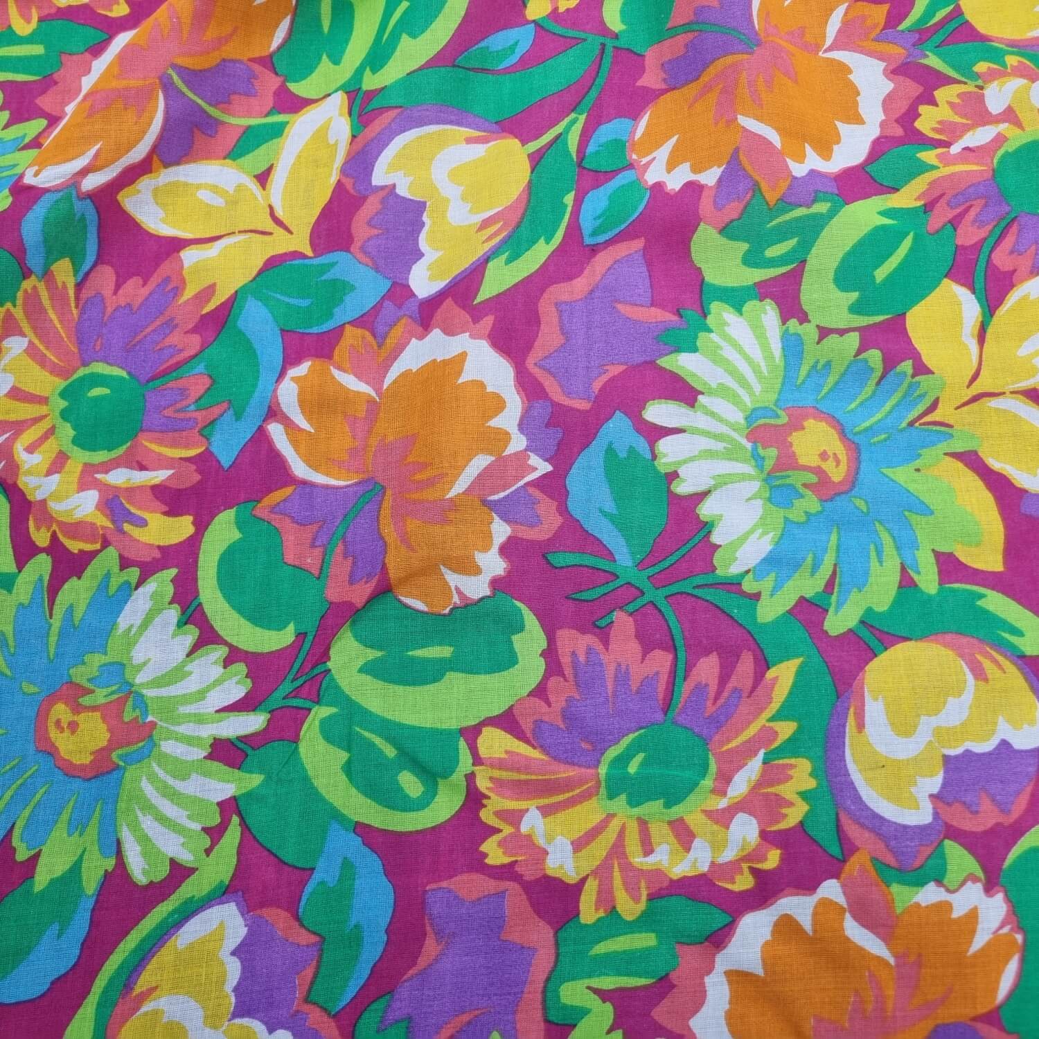 וואל כותנה קשיח בהדפסי פרחים